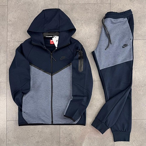 ست سویشرت شلوار نایک تکفلیس (NIKE TECH FLEECE 2025) رنگ سرمه ای و بلو بری (NAVY & BLUEBERRY)سایز L
